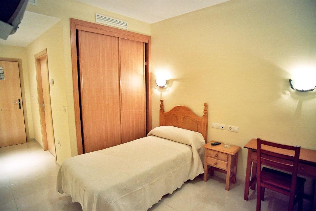 Hostal Restaurante Hermanos Zamora Пальма дел Рио Номер фото